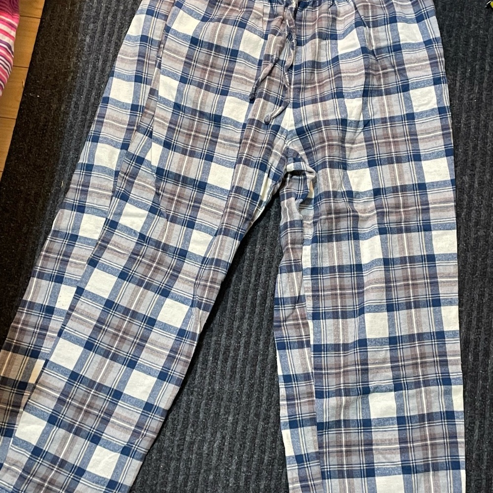 L.L. Bean Men's Scotch plaid PJ pants size L - Blue, White, and Brown